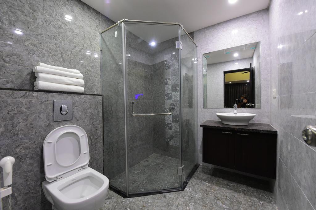 Nadiād Hotel Opulence מראה חיצוני תמונה